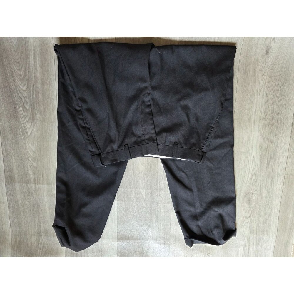 L.L. Bean Mens Gray Wool Comfort Waist Pants 33W - Picture 7 of 8